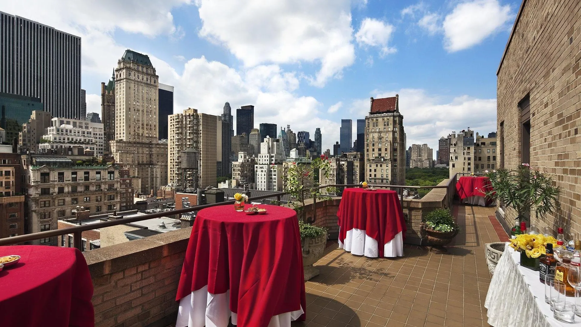 Hotel Plaza Athenee New York 5*,