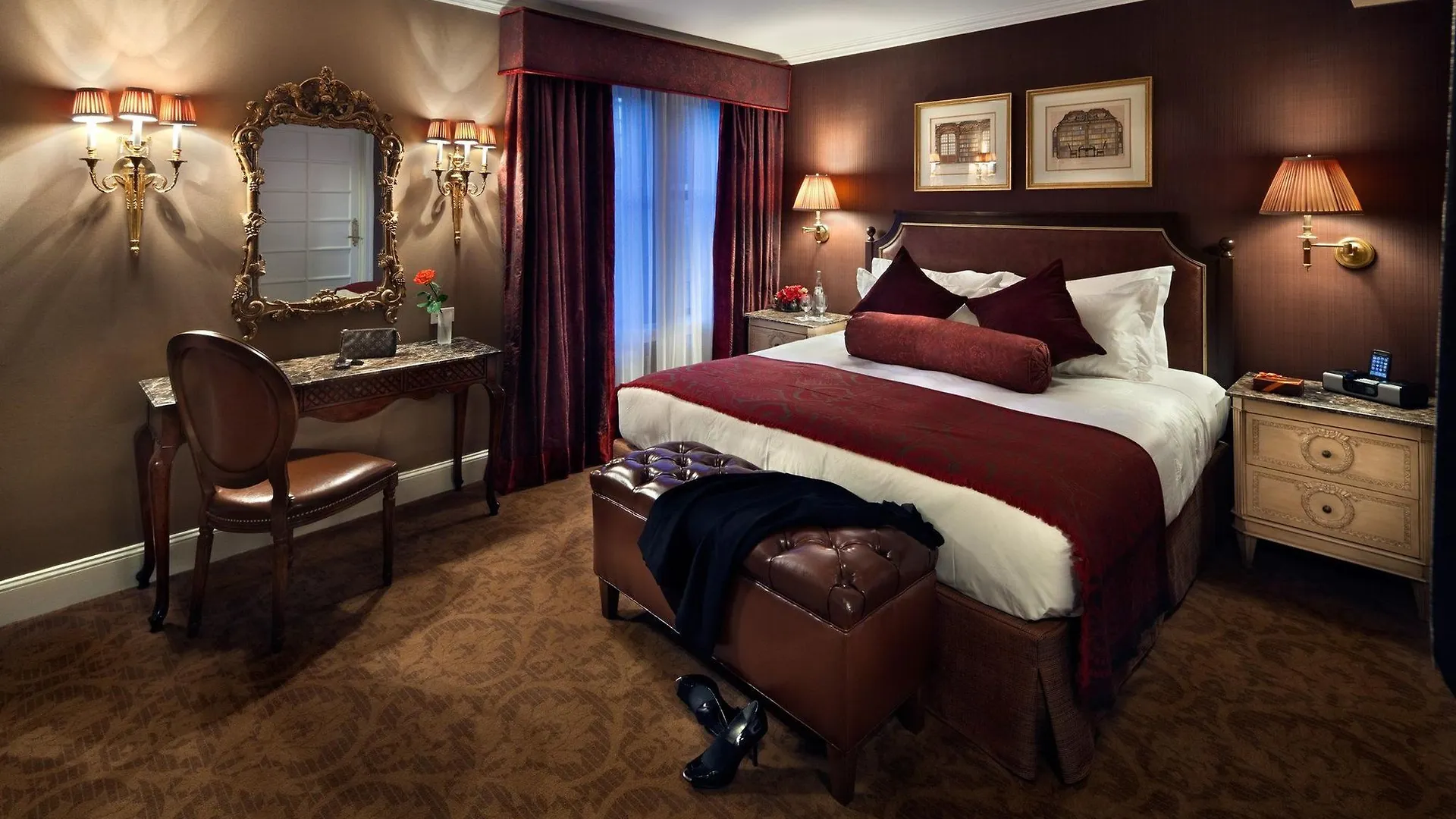 Hotel Plaza Athenee New York 5*,