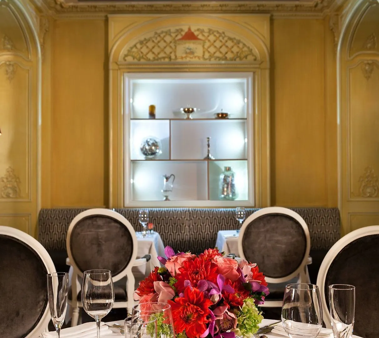 Hotel Plaza Athenee New York