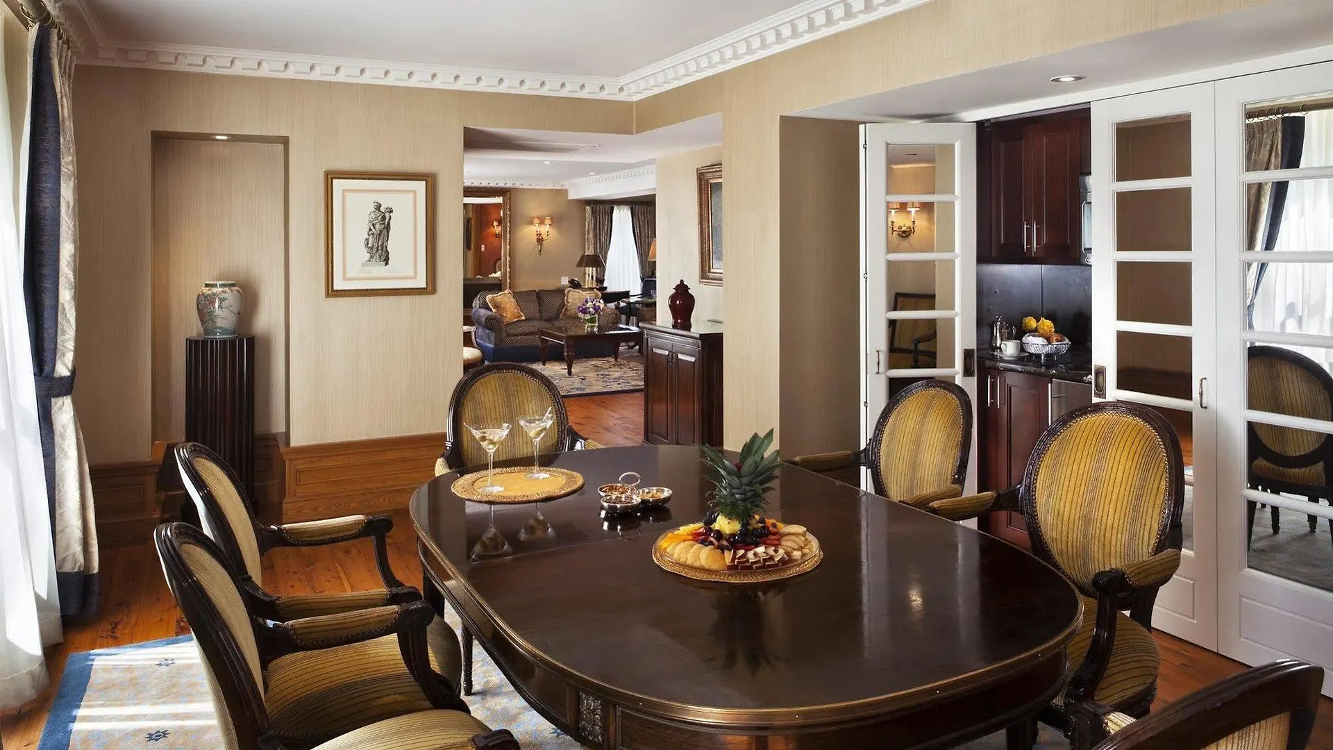 Hotel Plaza Athenee New York