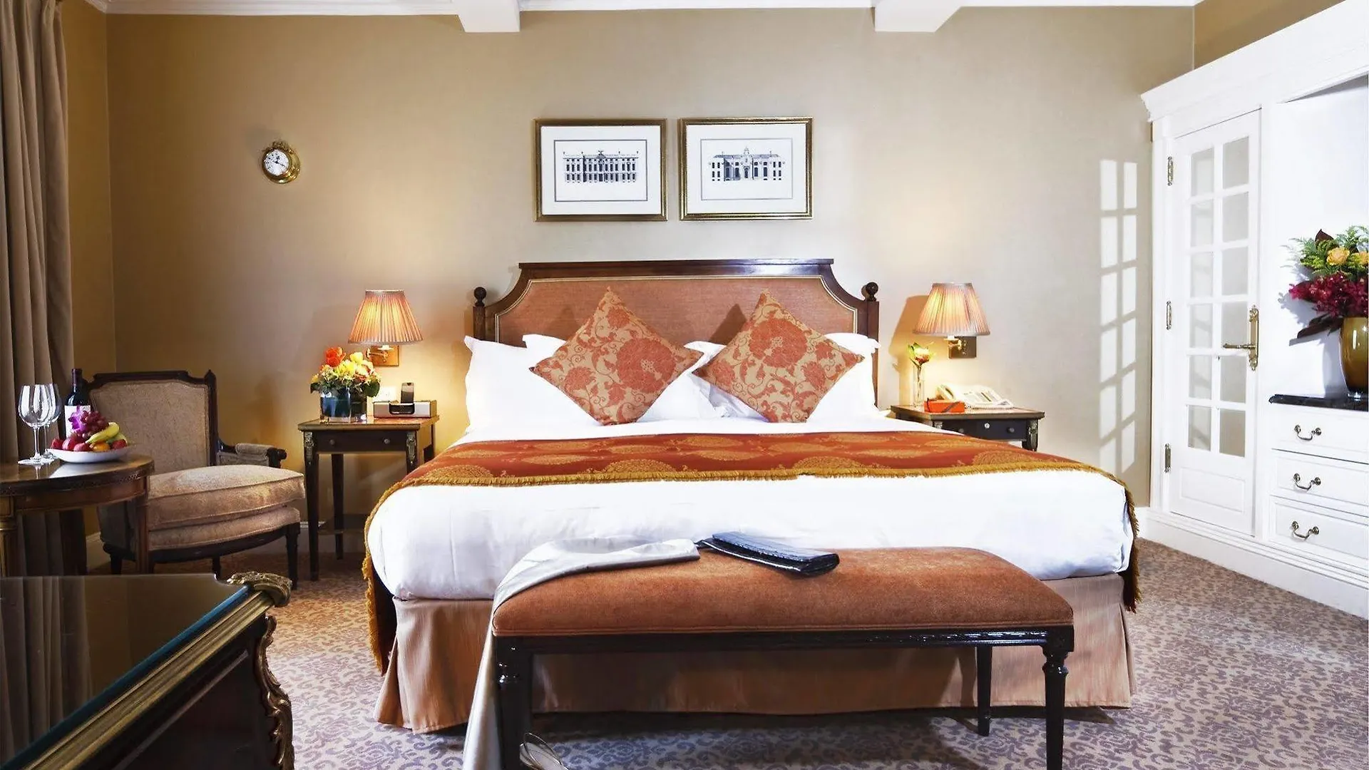 Hotel Plaza Athenee New York 5*,