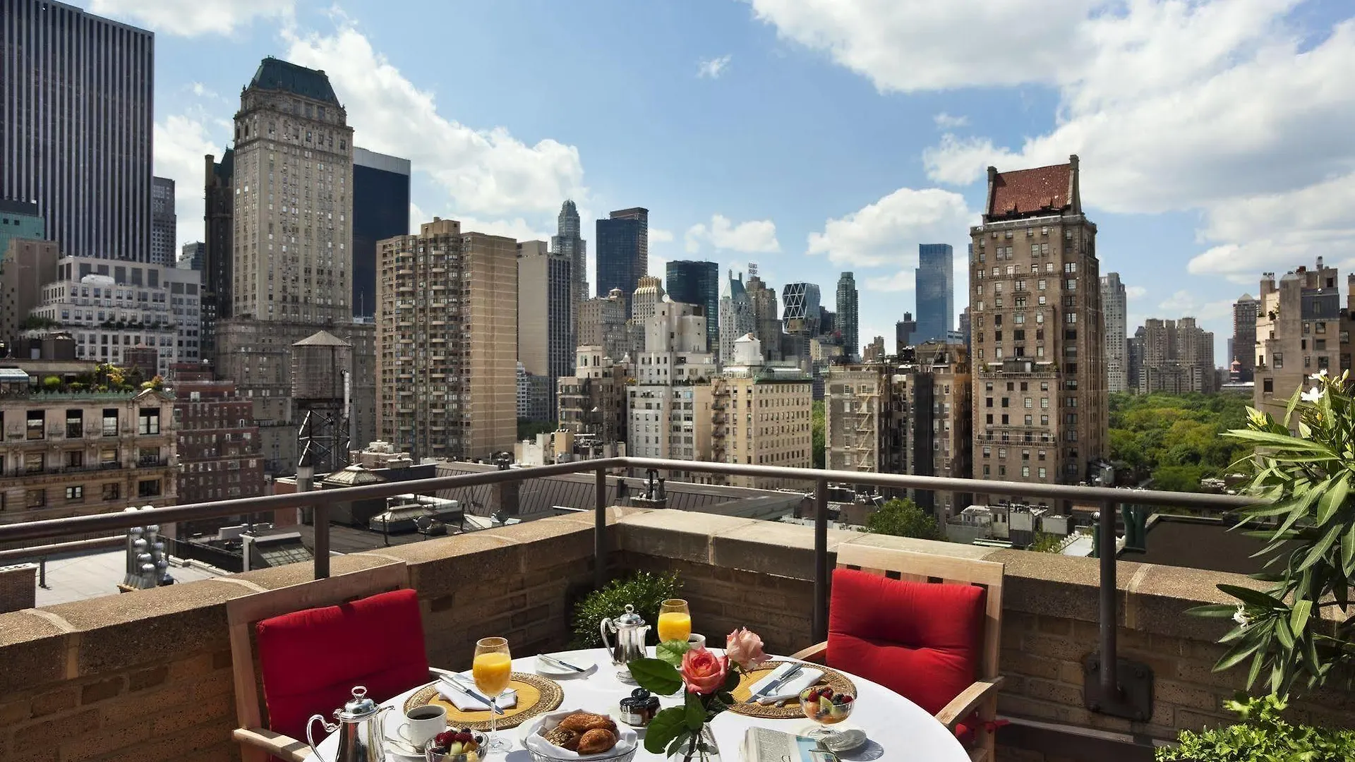 Hotel Plaza Athenee New York
